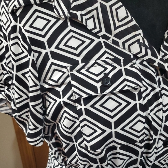 Valerie Bertinelli Black and White Midi Shirt Dress - Picture 3 of 7